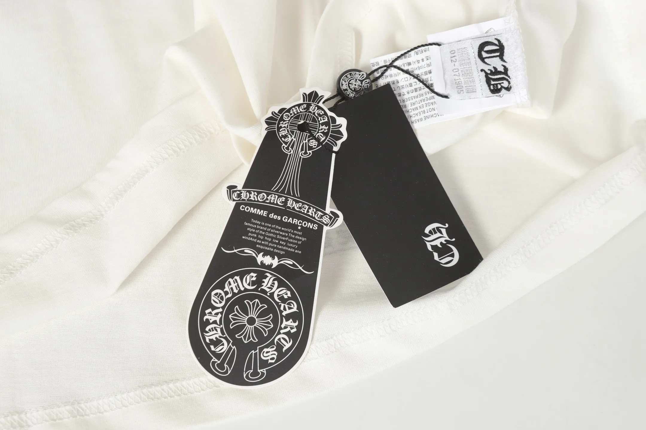 P150 cross-border model. Those who pursue quality, please do not place an order. -Chrome Hearts/Chrome Hearts 23ss Sanskrit printed popular long-sleeved T-shirt -High weight, high density and high quality. The wool is soft, delicate and skin-friendly. It feels soft and silky. It has excellent warmth and skin-friendly properties.